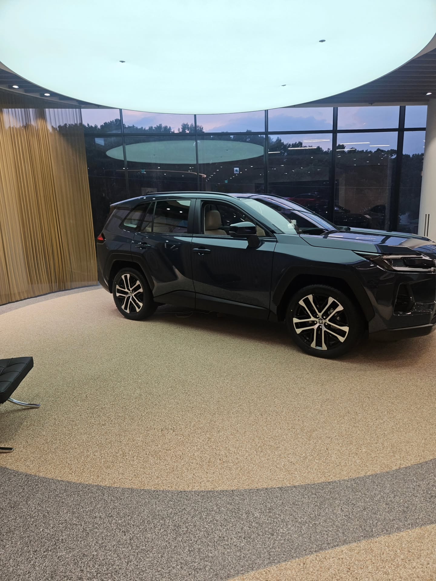 美蒂石丰田 & 雷克萨斯豪华汽车展厅地坪案例 | Meidis Resin Binder Toyota & Lexus Showroom Floor Case - 套装图