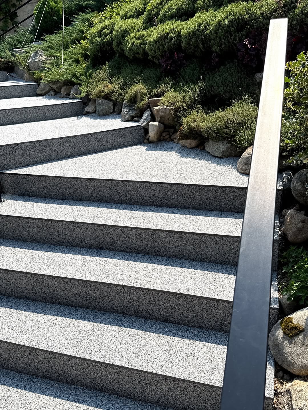 美蒂石户外庭院台阶透水砾石地坪案例 | Meidis Resin Binder Courtyard Stair Pavement Case - 套装图