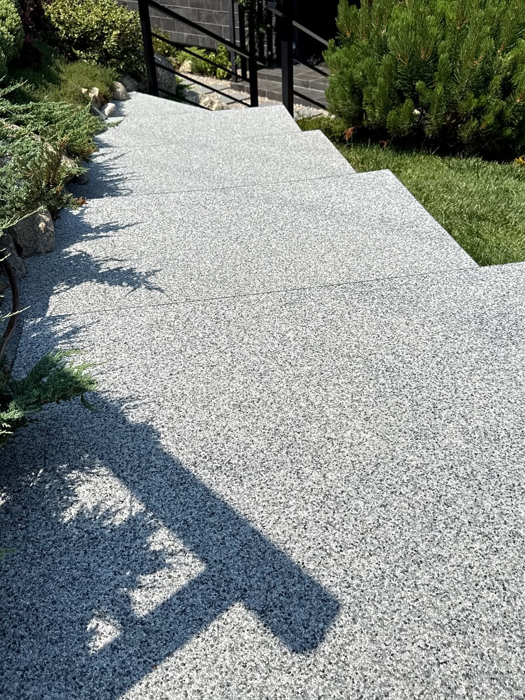 美蒂石户外庭院台阶透水砾石地坪案例 | Meidis Resin Binder Courtyard Stair Pavement Case - 套装图