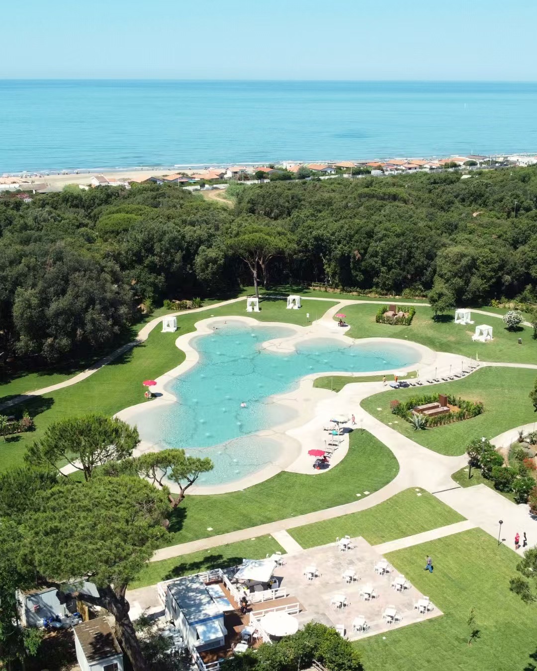 美蒂石滨海度假泳池原生砾石露台 | Meidis Luxury Coastal Resort Organic Aggregate Pool Deck - 套装图