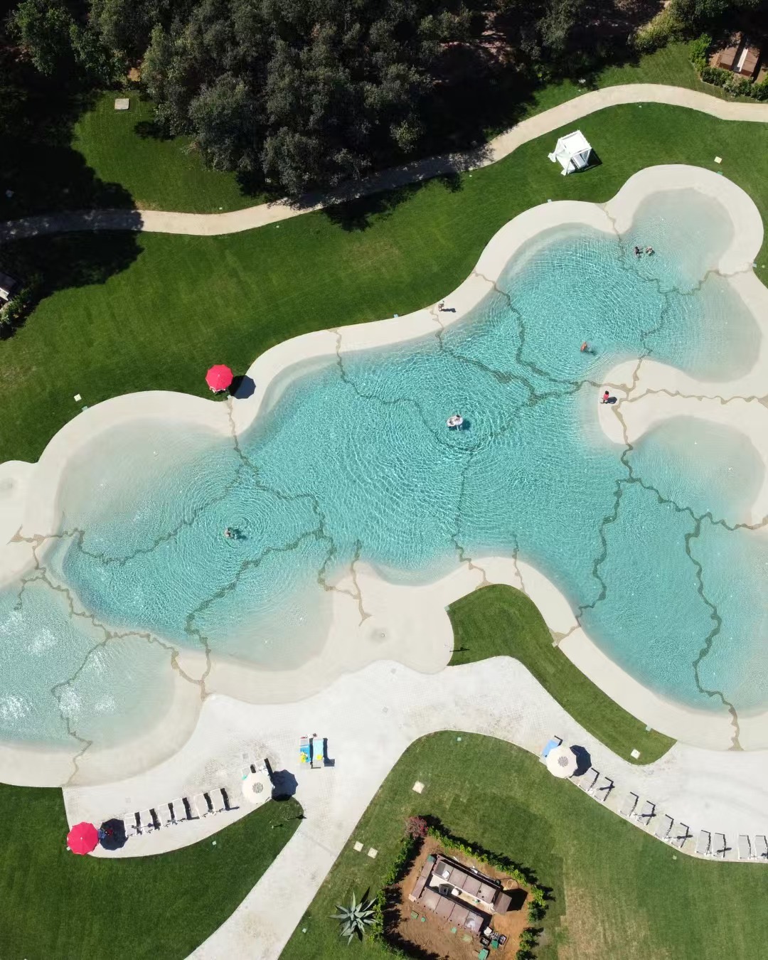 美蒂石滨海度假泳池原生砾石露台 | Meidis Luxury Coastal Resort Organic Aggregate Pool Deck - 套装图