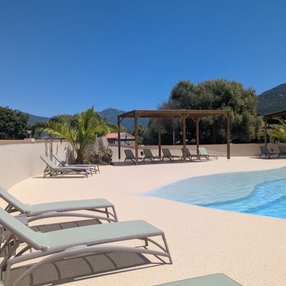 美蒂石南法度假泳池柔光砾石露台 | Meidis Luxury Provençal Resort Sand-Tone Pool Terrace - 套装图